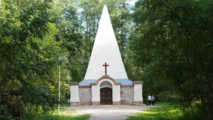 Piramida w mazurskim miejscu mocy