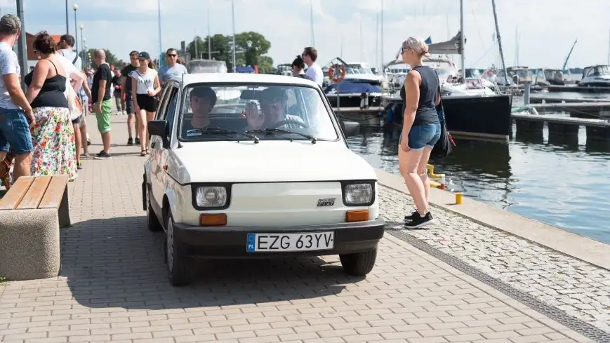  Zlot "maluchów" w Giżycku. Nie ma klimy, ale jest klimat