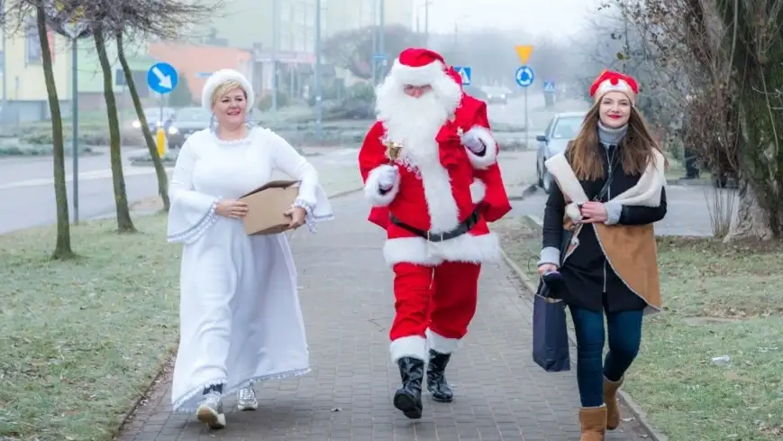 Wizyta Świętego Mikołaja i Śnieżynki w Giżycku 