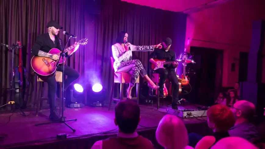 Walentynkowy koncert Blue Cafe w Hotelu Ognisty Ptak w Ogonkach 