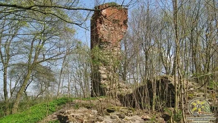 Ruiny zamku w Szestnie