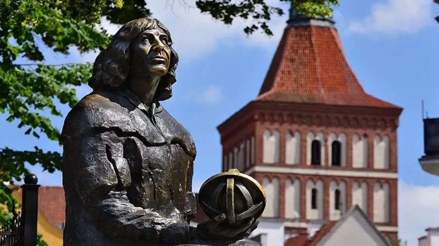 477.rocznica śmierci Mikołaja Kopernika. Odnalezienie grobu astronoma było sensacją