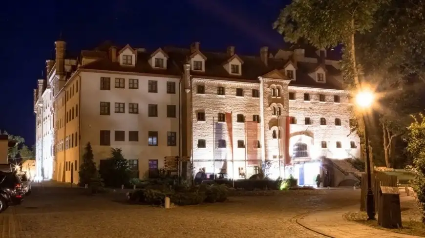 Wakacje z duchami. 6 miejsc na Mazurach, gdzie może straszyć