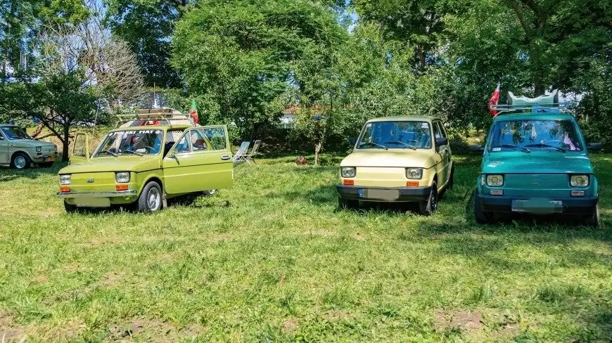 Najazd „maluchów” na Mazury. Zrobiło się sentymentalnie