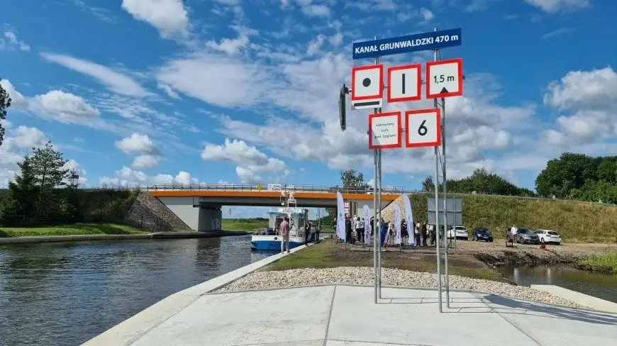 Wejście do kanału Grunwaldzkiego od strony jeziora Tałtowisko