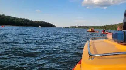Trwają poszukiwania mężczyzny zaginionego na jeziorze Bełdany
