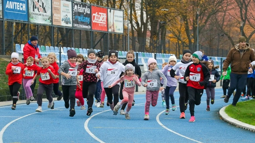 Blisko 200 osób na sportowo uczciło Narodowe Święto Niepodległości w Kętrzynie