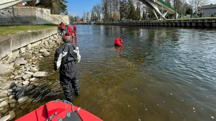 Wody Polskie apelują. Reaguj na zaśmiecanie jezior i rzek na Mazurach