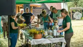 Leśny piknik rodzinny na Mazurach