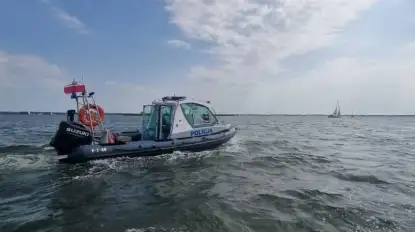 Pijani i agresywni. Policjanci zatrzymali sternika na jeziorze Tałtowisko