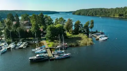 Czystość wód w mazurskich jeziorach będzie kontrolował dron