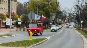 Parada Klasyków – Ogonki 2025. Historia, pasja i biało-czerwona radość na mazurskich drogach