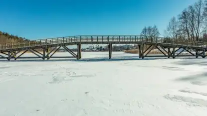 To warto zobaczyć na Mazurach. Most „garbaty” w Wydminach