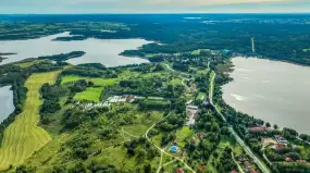 Dron, boje i aplikacja. Nowoczesna technologia dla czystości mazurskich jezior