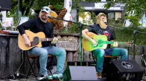 Akustyczne emocje. Duet Kostecki i Kowalewski na scenie