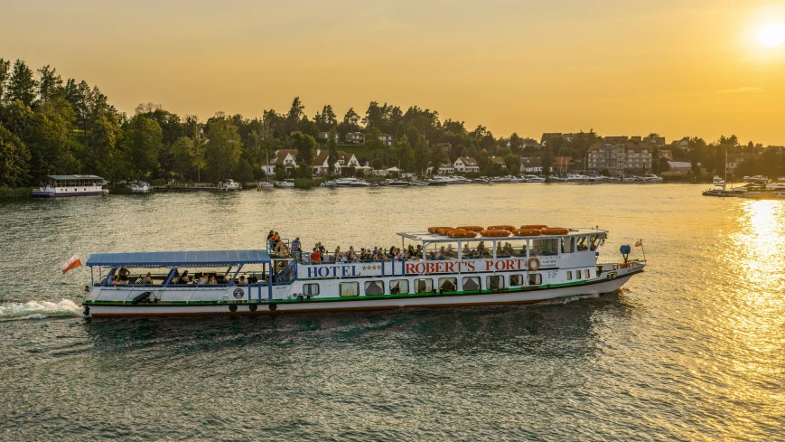 Statek Kazimierz z Robert's Port