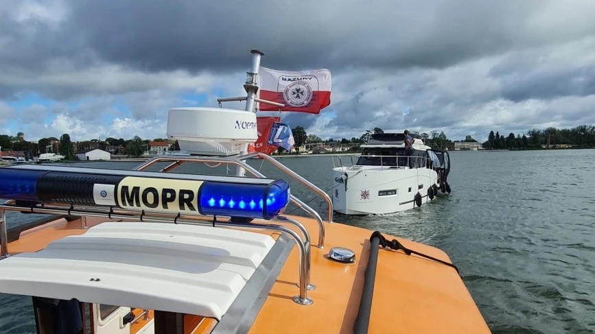 Koniec wakacji na Mazurach. Ratownicy zamykają kąpieliska, ale służby zostają na wodzie