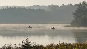 Mazury czekają po sezonie: gotowe, by pokazać Ci swoje spokojniejsze oblicze