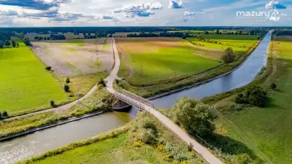 50 km kanałów na Mazurach. Legenda o U-Bootach, woda płynąca w dwie strony i statki na szynach