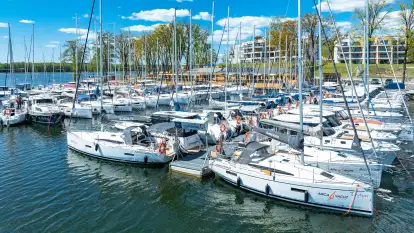 Czartery Arca Yacht Giżycko - zdjęcie 1