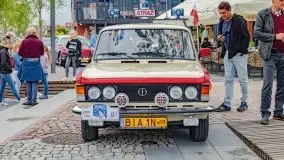 Zlot zabytkowych aut przy restauracji Nóż w wodzie w Mikołajkach - zdjęcie 28