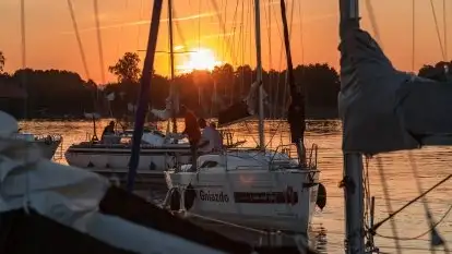 Zachód słońca nad jeziorem Bocznym, Tło Dla Mew, wrzesień 2021