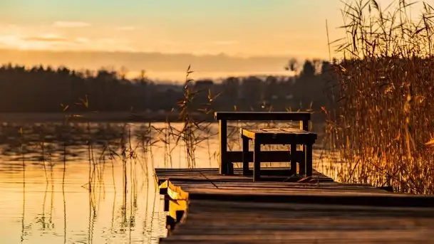 Listopadowy zachód słońca nad jeziorem Tałty, Skorupki