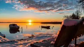 Grudniowy wschód słońca nad jeziorem Niegocin - zdjęcie 8