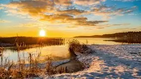 Grudniowy wschód słońca nad jeziorem Niegocin - zdjęcie 47