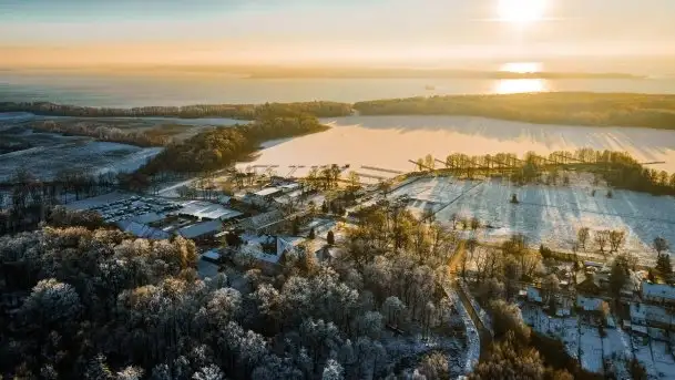 Grudniowy, zimowy port w Sztynorcie - zdjęcie 1