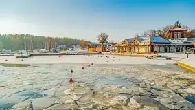 Zimowa wersja portu PTTK Wilkasy i tawerny Dezeta - zdjęcie 3