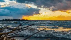 Zachód słońca nad jeziorem Niegocin, Bystry, luty 2021 - zdjęcie 21