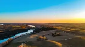 Zachód słońca nad grodziskiem Święta Góra i jeziorem Wojnowo, luty 2022 r. - zdjęcie 11