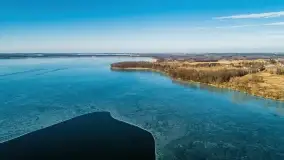 Jezioro Dargin rozstaje się z lodem, przedwiośnie 2022 r. - zdjęcie 1