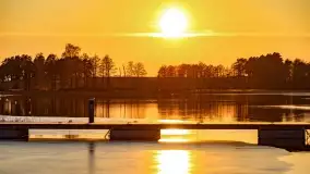 Zachód słońca nad jeziorem Tajty w Wilkasy Zalesie - zdjęcie 12
