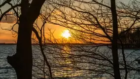 Zachód słońca nad jeziorem Dargin, przystań u Mielnika - zdjęcie 4