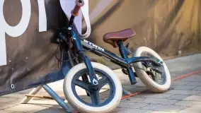 Fotorelacja z muzycznego i sportowego rozpoczęcia wakacji w Mikołajkach - zdjęcie 57