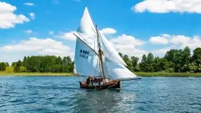 Zlot Oldtimerów, Port Trygort, czerwiec 2022 - zdjęcie 26