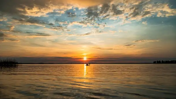 Zachód słońca nad jeziorem Dobskim w Fuledzie, czerwiec 2022 - zdjęcie 4