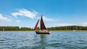 XXIII Zlot Klubu Jacht Oldtimer na zdjęciach Bożeny Klonowskiej - zdjęcie 36