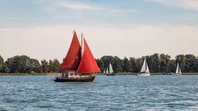 XXIII Zlot Klubu Jacht Oldtimer na zdjęciach Bożeny Klonowskiej - zdjęcie 38