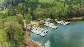 Jezioro Bełdany i miejscowość Kamień z drona, wiosna 2020 - zdjęcie 14