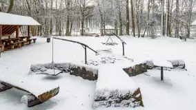 Niezdecydowana zima w lesie miejskim w Giżycku - zdjęcie 11