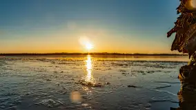 Zachód słońca nad jeziorem Mamry, luty 2023 r. - zdjęcie 11