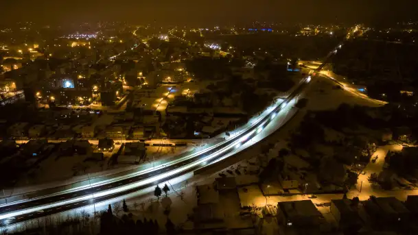 Nocne Giżycko z lotu ptaka, marzec 2023 r. - zdjęcie 7