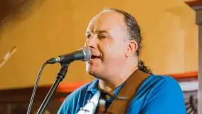 Grają na Mazurach, Shantaż w tawernie Albatros - zdjęcie 14