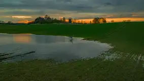 Zachód słońca nad jeziorem Dejgunek, kwiecień 2023 r.  - zdjęcie 38