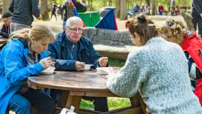 Przy Wilczym Szańcu posadzono 5000 dębów - zdjęcie 86