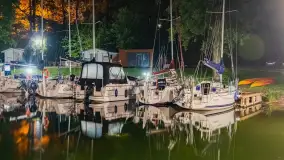 Nocne zdjęcia portu Łabędzi Ostrów, lipiec 2023 r. - zdjęcie 32