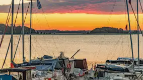 Wschód słońca nad jeziorem Mamry, Stanica Wodna Kietlice, sierpień 2023 r. - zdjęcie 19